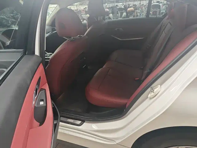 BMW BMW i3 2024 eDrive 35 L — Фото автомобиля 18