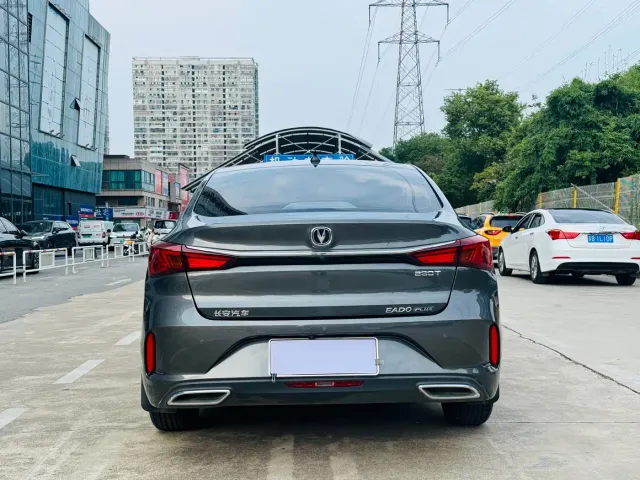 Changan Eado — Фото автомобиля 15