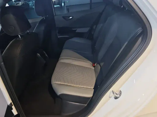 Volkswagen ID.3 — Фото автомобиля 16