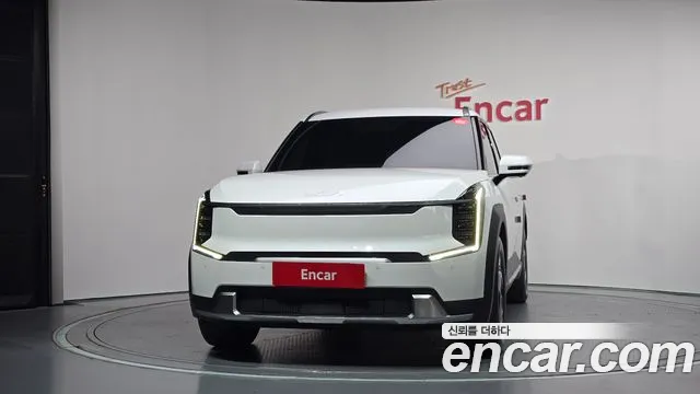 Kia EV9 — Фото автомобиля 3