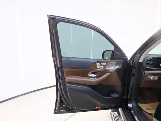 Mercedes-Benz GLE-Class — Фото автомобиля 8