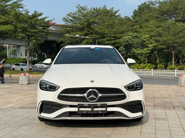 Mercedes-Benz C-Class — Фото автомобиля 2