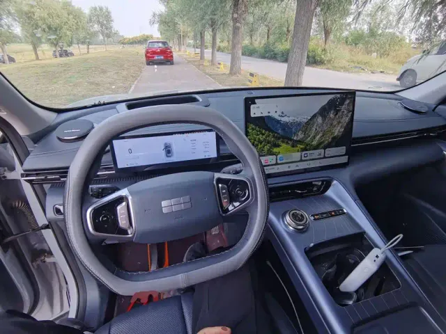 Geely Galaxy E5 — Фото автомобиля 9