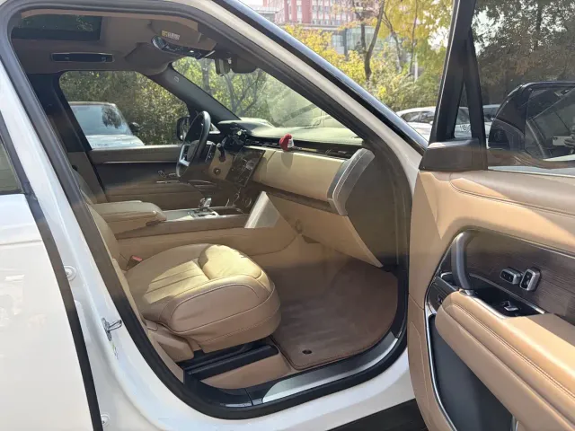 Land Rover Range Rover — Фото автомобиля 24