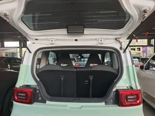 Wuling Hongguang Mini EV — Фото автомобиля 18