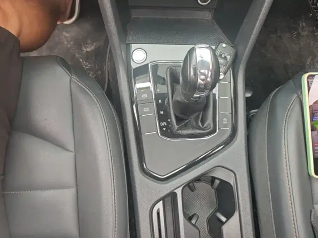 Volkswagen Tharu — Фото автомобиля 13