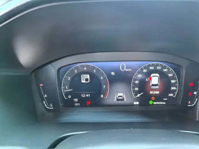 Honda CR-V — Фото автомобиля 11