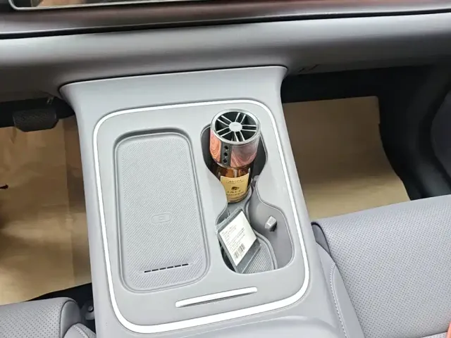 Leapmotor C10 — Фото автомобиля 13
