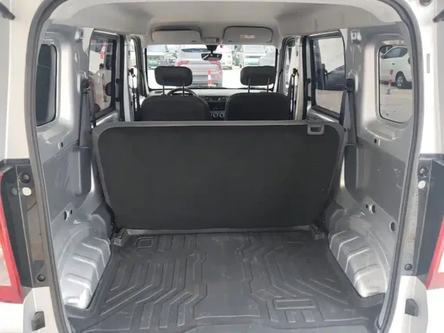 Wuling Motors Wuling Zhiguang NEV 2025 Model 305km Base Version — Фото автомобиля 17