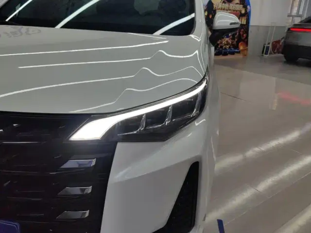 GAC Trumpchi M6 — Фото автомобиля 5
