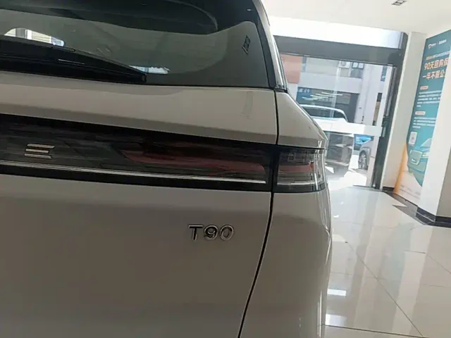 Bestune T90 — Фото автомобиля 7