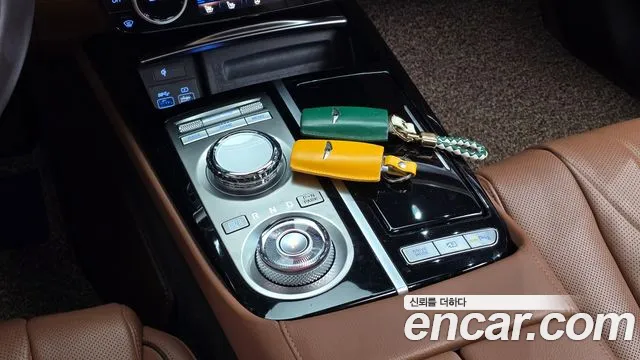 Genesis G80 Бензин 2.5 турбо AWD — Фото автомобиля 9
