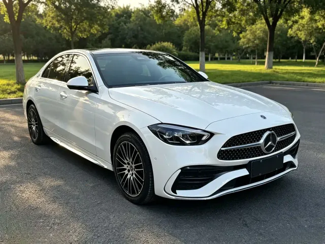 Mercedes-Benz C-Class — Фото автомобиля 3