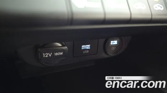 Hyundai AVANTE Avante (CN7) — Фото автомобиля 11