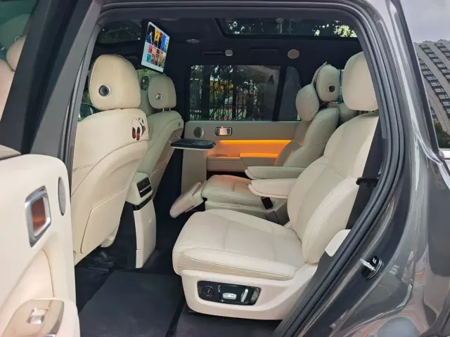 Li Auto L9 — Фото автомобиля 6