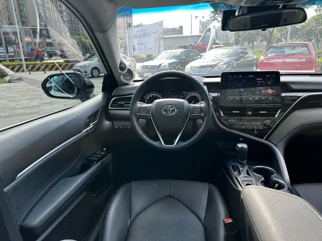 Toyota Camry — Фото автомобиля 21