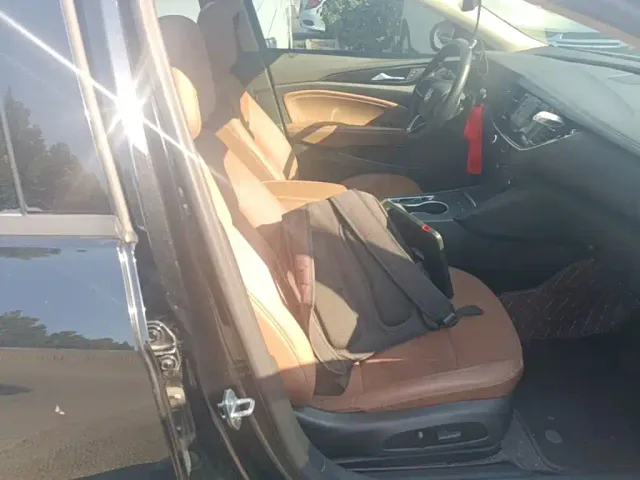 Buick Regal — Фото автомобиля 24