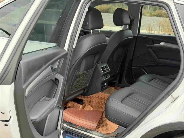 Audi Q5L — Фото автомобиля 8