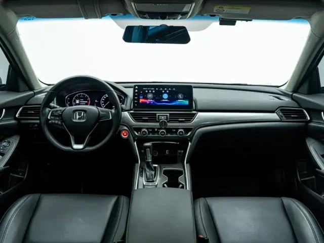 Honda Accord — Фото автомобиля 16