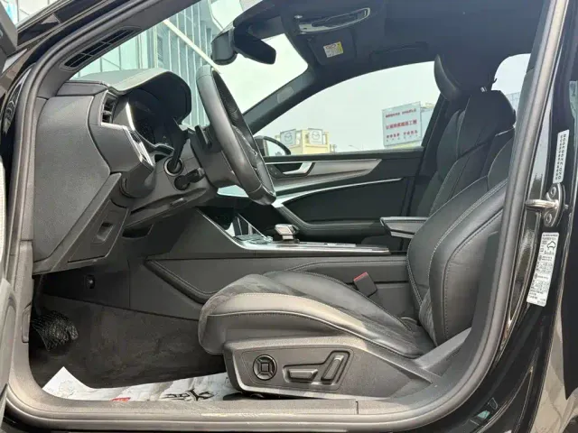 Audi A6L — Фото автомобиля 14
