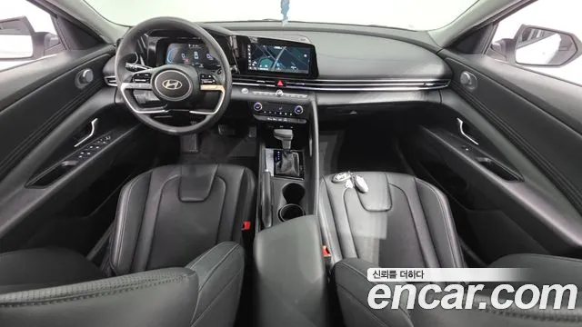 Hyundai Avante CN7 — Фото автомобиля 10
