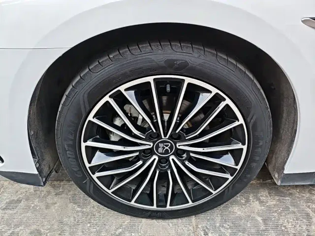 BYD Han — Фото автомобиля 22