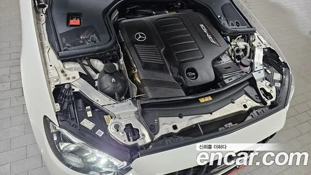 Mercedes-Benz E-Class — Фото автомобиля 6