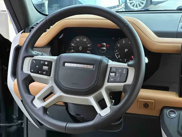 Land Rover Defender — Фото автомобиля 6