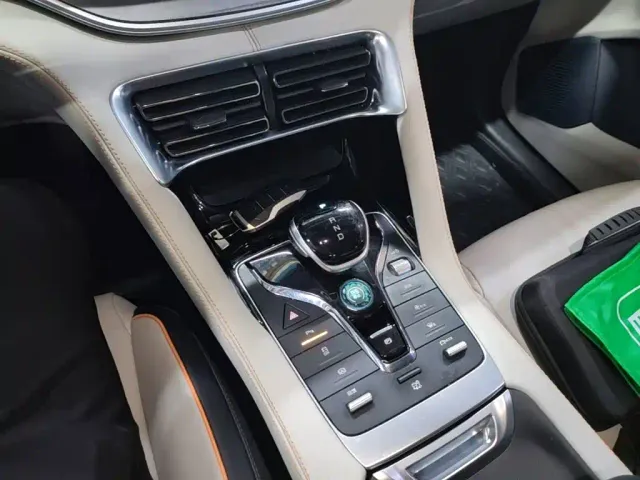 BYD Song PLUS — Фото автомобиля 13