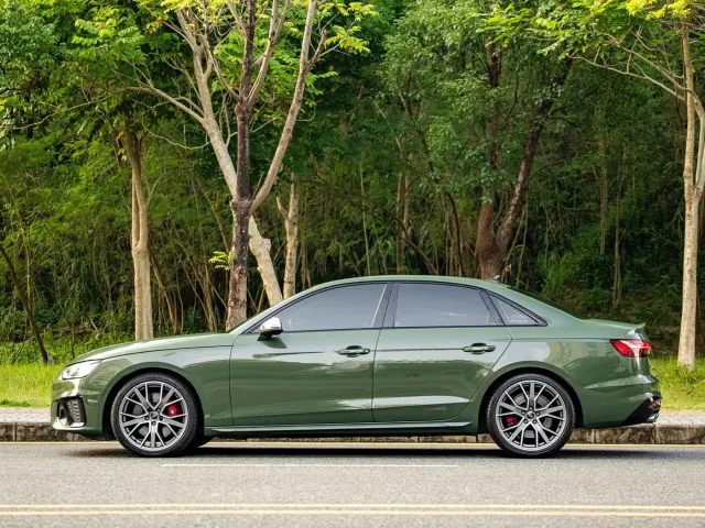 Audi S4 — Фото автомобиля 3
