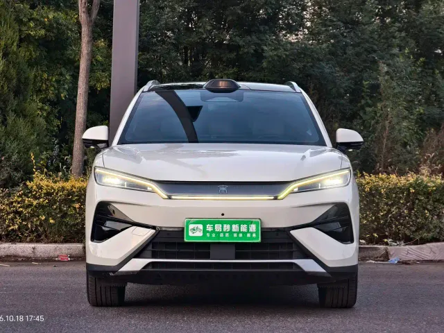 BYD Song Ultra — Фото автомобиля 2