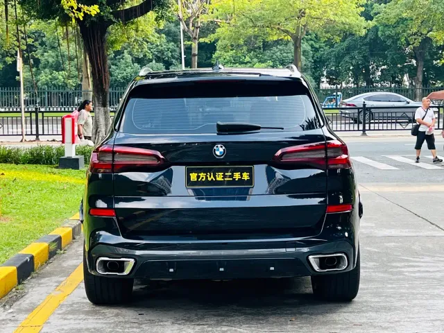 BMW X5 — Фото автомобиля 5