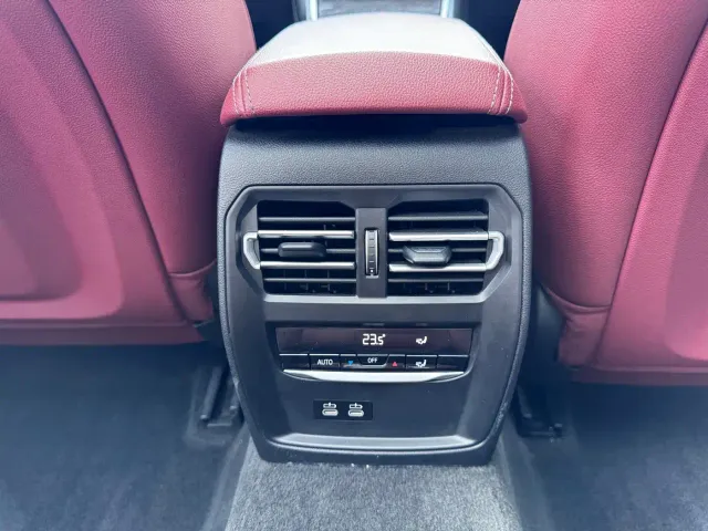 BMW 3 Series — Фото автомобиля 11