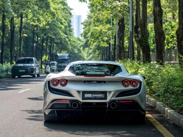 Ferrari F8 — Фото автомобиля 4
