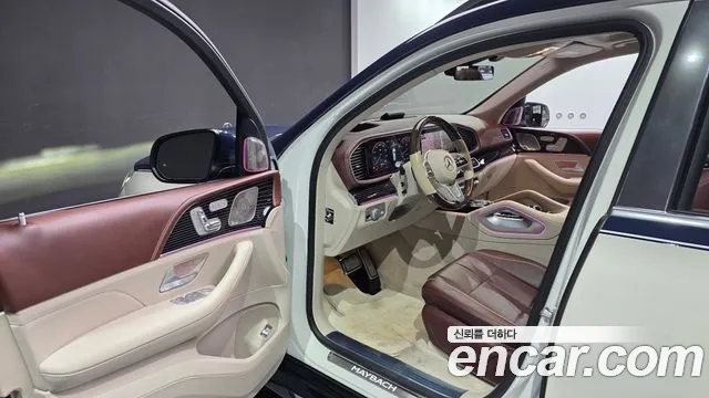 Mercedes-Benz GLS-Class — Фото автомобиля 10