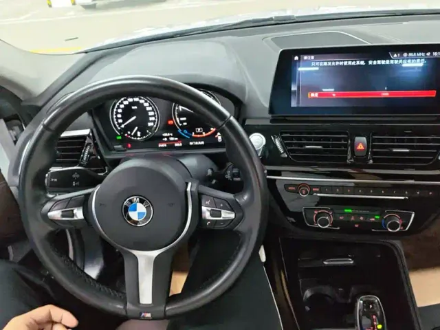 BMW 1 Series — Фото автомобиля 12