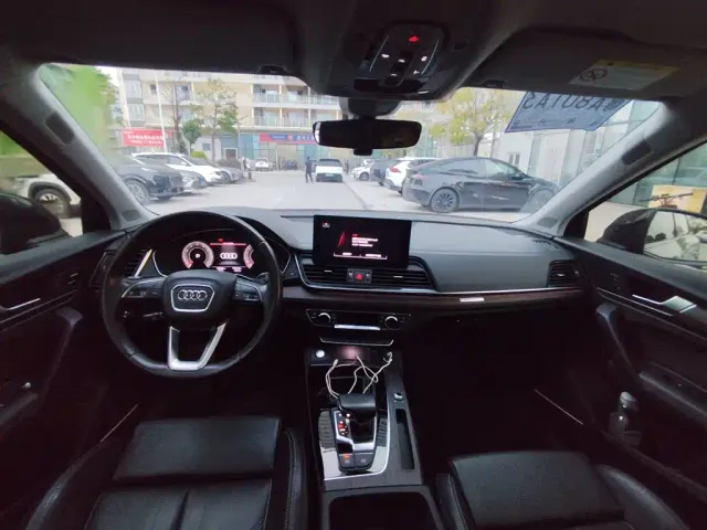 Audi Q5L — Фото автомобиля 5