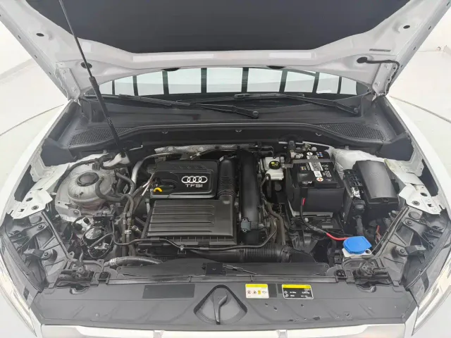 Audi Q2L — Фото автомобиля 18
