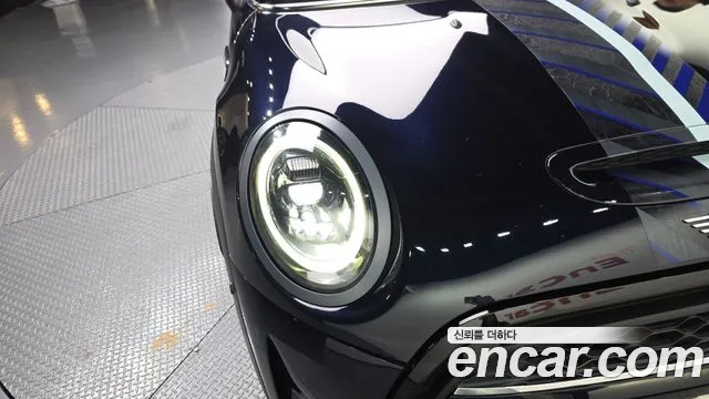 Mini Cooper — Фото автомобиля 22