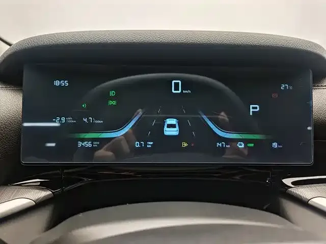 Geely Galaxy Stellar 6 — Фото автомобиля 10
