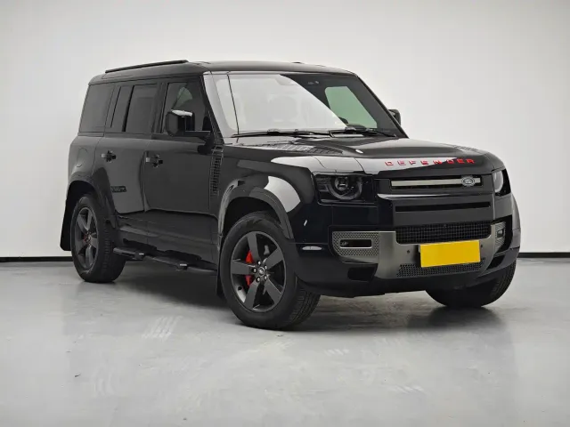 Land Rover Defender — Фото автомобиля 2