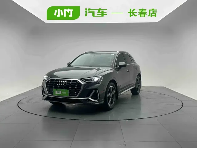 Фотография автомобиля — Audi Q3