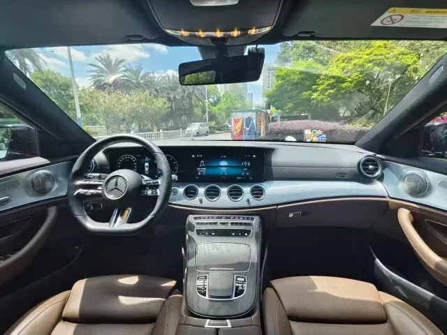 Mercedes-Benz E-Class — Фото автомобиля 10
