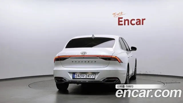 Hyundai Grandeur New — Фото автомобиля 4