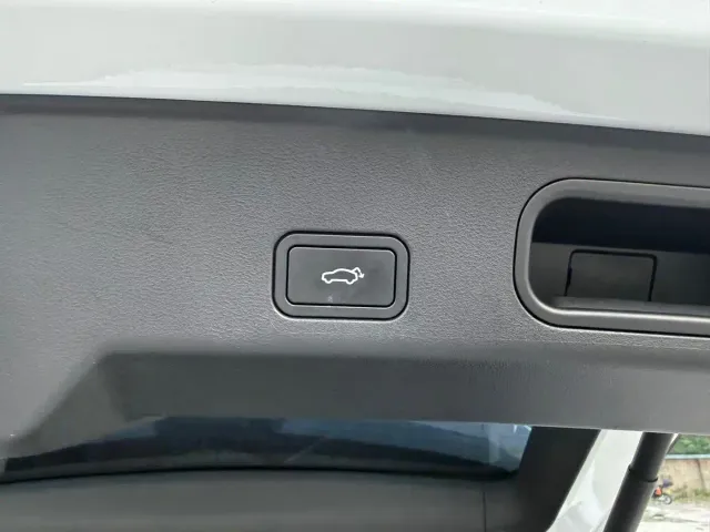 Geely Boyue L — Фото автомобиля 12