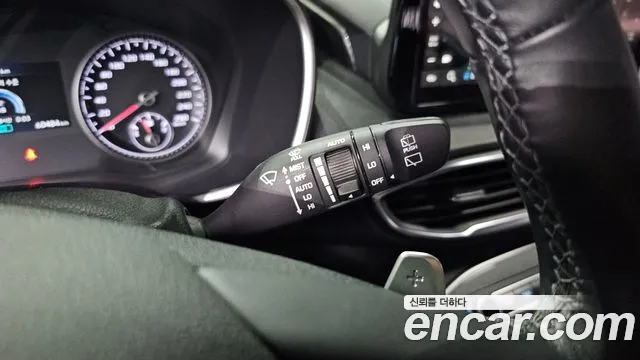 Hyundai Santa Fe — Фото автомобиля 24
