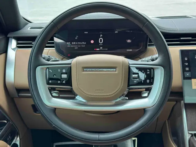 Land Rover Range Rover — Фото автомобиля 14