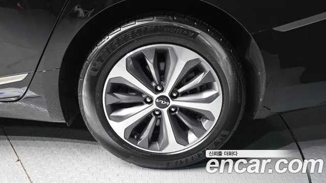 Kia K8 K8 Hybrid — Фото автомобиля 4