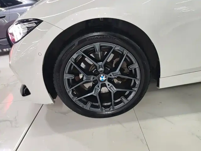 BMW 3 Series — Фото автомобиля 22