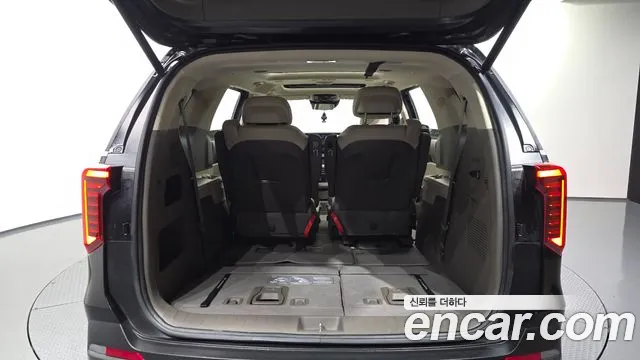 Kia Carnival Generation 4 — Фото автомобиля 20
